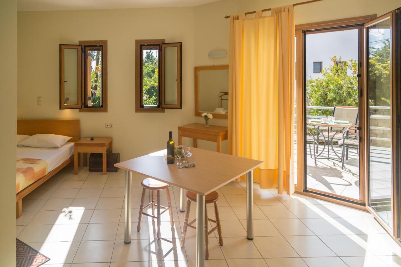 Eleni Suites Methoni Dış mekan fotoğraf